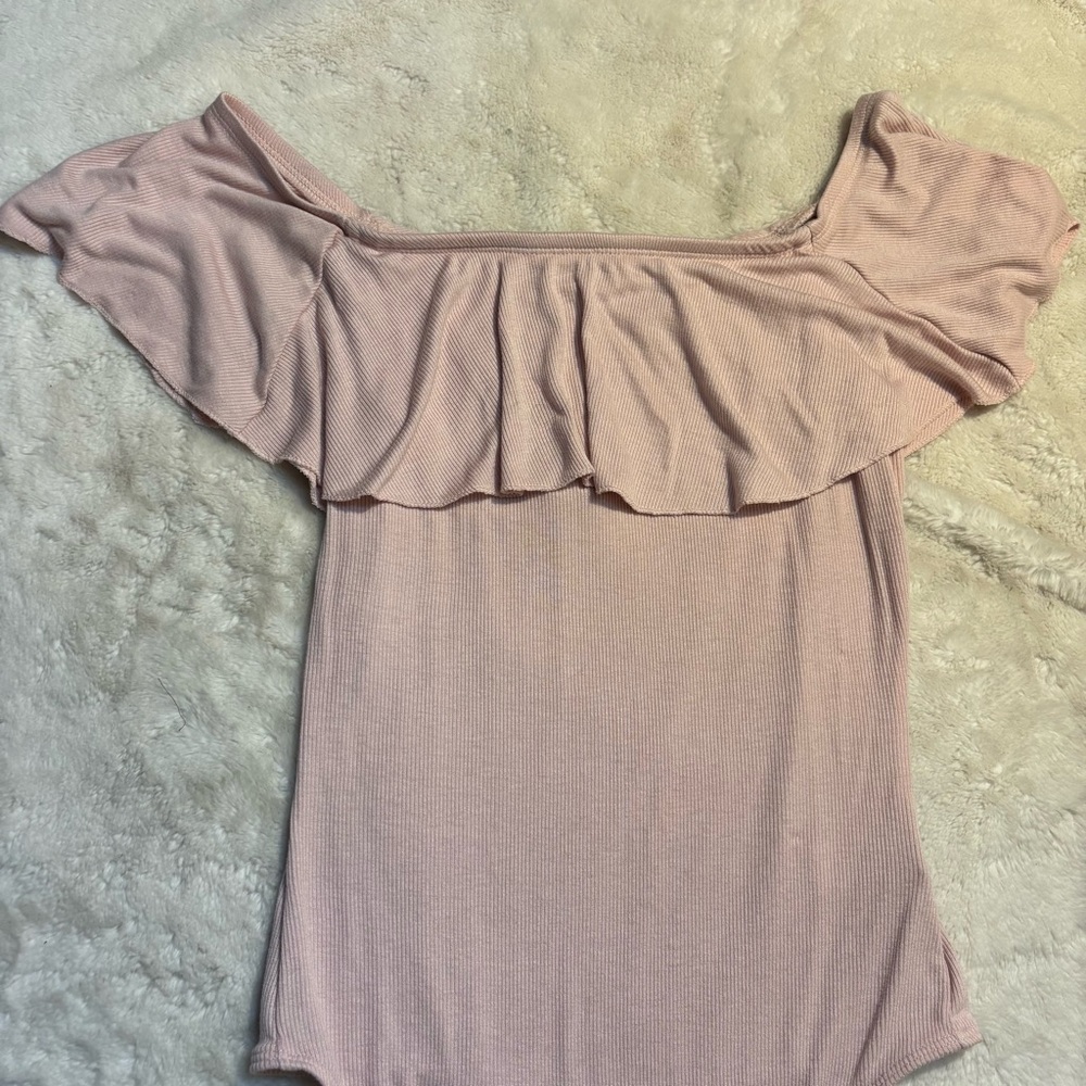 Express Bodysuit XS Ruffled Off-Shoulder Top Light Pink Ribbed Rayon Spandex - Picture 4 of 14